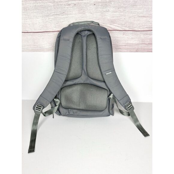 Incase ICON Laptop Slim Pack  Backpack Gray for 15\